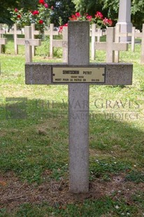 Le Cateau Military Cemetery - Semitschew, Petrt